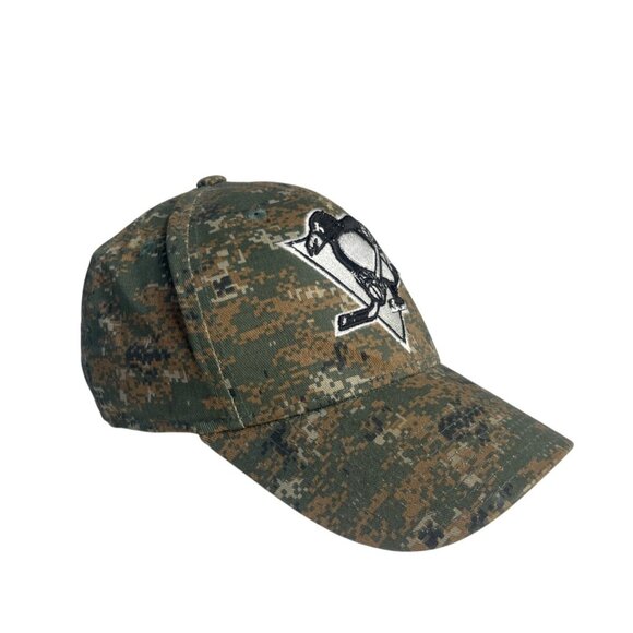 Reebok NHL Pittsburgh Penguins Hat Cap Size S/M Camouflage - Picture 2 of 10